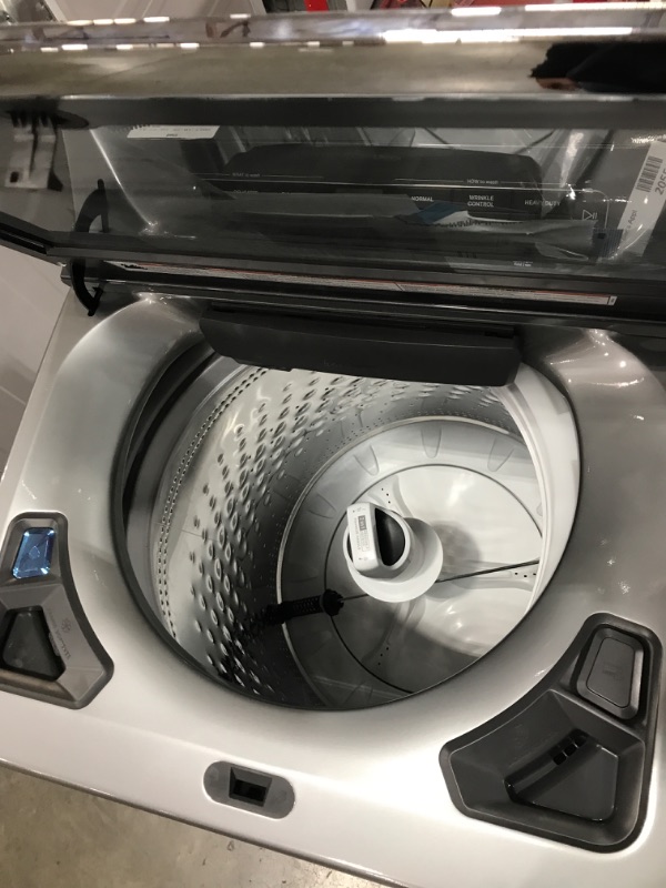 Photo 6 of Whirlpool Smart Capable w/Load and Go 5.3-cu ft High Efficiency Impeller and Agitator Smart Top-Load Washer (Chrome Shadow) ENERGY STAR
