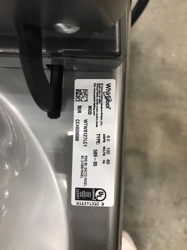 Photo 5 of Whirlpool Smart Capable w/Load and Go 5.3-cu ft High Efficiency Impeller and Agitator Smart Top-Load Washer (Chrome Shadow) ENERGY STAR
