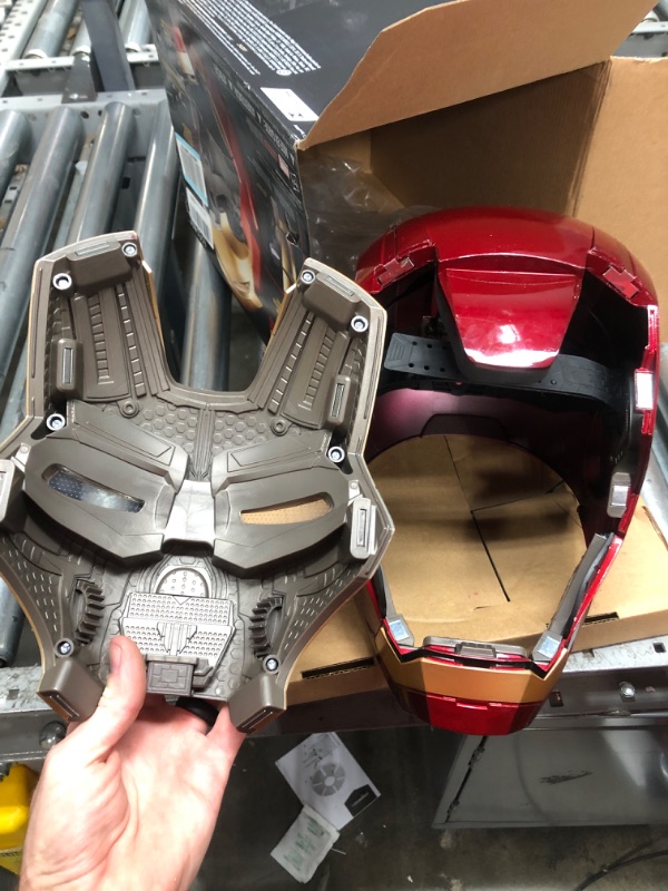 Photo 3 of Avengers Marvel Legends Iron Man Electronic Helmet - Multicolor Characters