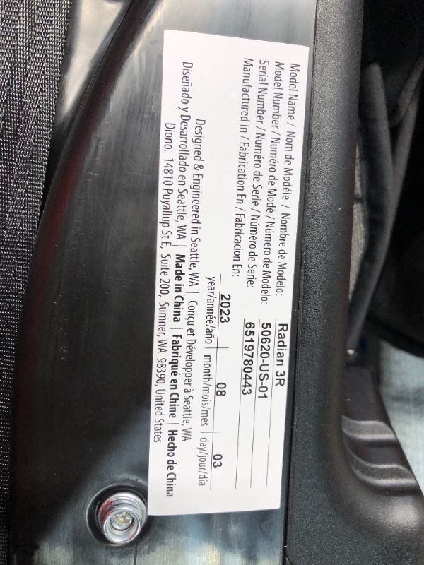 Photo 4 of ***USED - LIKELY MISSING PARTS - UNABLE TO VERIFY FUNCTIONALITY***
Diono Radian 3R, 3-in-1 Convertible Car Seat, Rear Facing & Forward Facing, 10 Years 1 Car Seat, Slim Fit 3 Across, Jet Black Radian 3R Fits 3 Across Black Jet