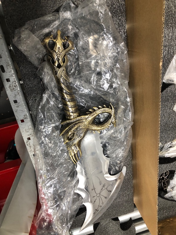 Photo 2 of sanshimoxing God of War Sword Kratos Sword Chaos Blade Swords 1:1 Cosplay Prop Blades of Chaos Metal Swords 21inch Halloween Cosplay Props Leviathan Axe