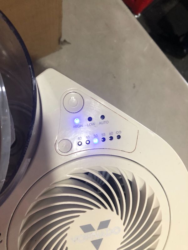 Photo 6 of ***POWERS ON - UNABLE TO TEST FURTHER***
Vornado EV100 Evaporative Whole Room Humidifier with SimpleTank, 1 Gallon Capacity, White