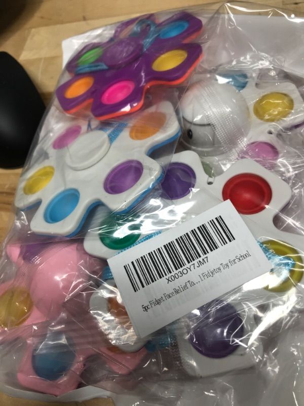 Photo 1 of 5 Pcs Fidget Face Relief Toy Sensory Visual Pop Fidget Popper Adult Kids Stress Finger Octopus Toy Girls and Boys Valentine's Day Birthday Gifts Kids Fun Toys Changing Toys