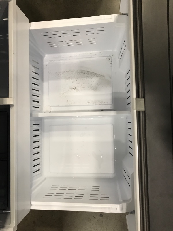 Photo 7 of Samsung Bespoke 30.1-cu ft Smart French Door Refrigerator with Dual Ice Maker and Door within Door (White Glass- All Panels) ENERGY STAR
