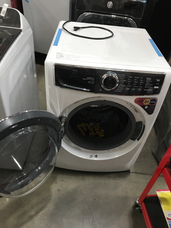 Photo 3 of Electrolux SmartBoost 4.5-cu ft High Efficiency Stackable Steam Cycle Front-Load Washer (White) ENERGY STAR
