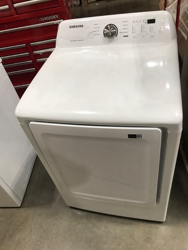 Photo 3 of Samsung 7.2-cu ft Electric Dryer (White)
