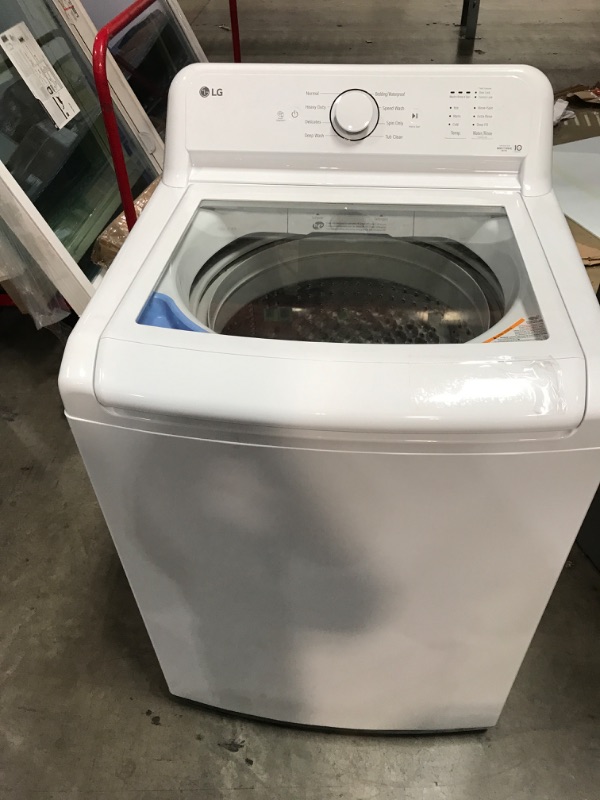 Photo 2 of LG 4.1-cu ft Agitator Top-Load Washer (White)
