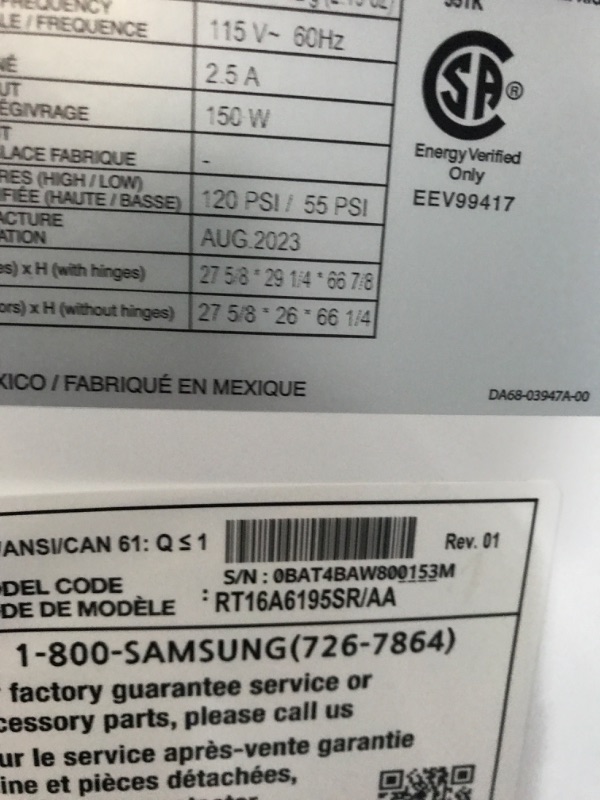 Photo 6 of Samsung 15.6-cu ft Top-Freezer Refrigerator (Stainless Steel) ENERGY STAR
