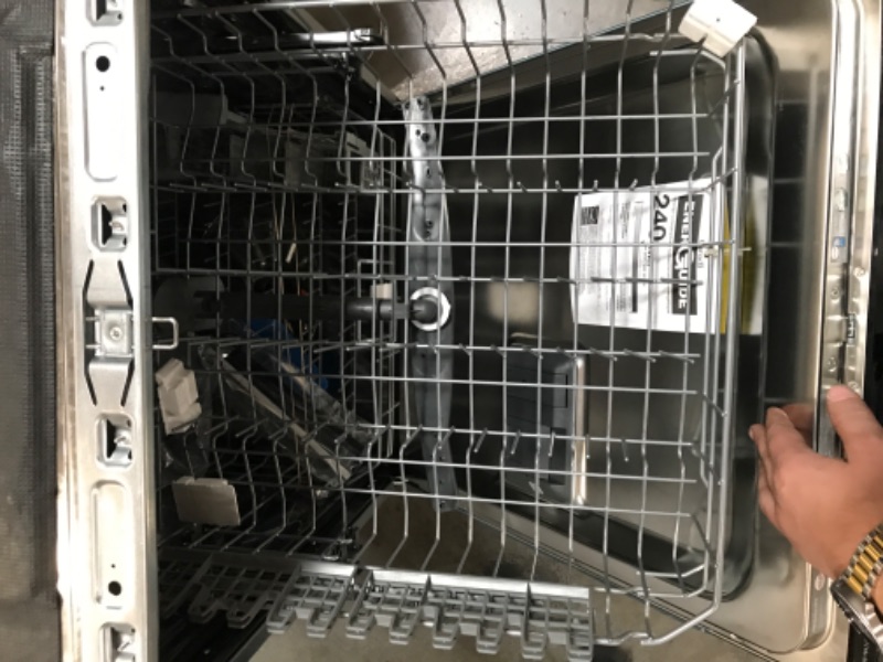 Photo 5 of Frigidaire Top Control 24-in Built-In Dishwasher With Third Rack (Fingerprint Resistant Stainless Steel) ENERGY STAR, 49-dBA
