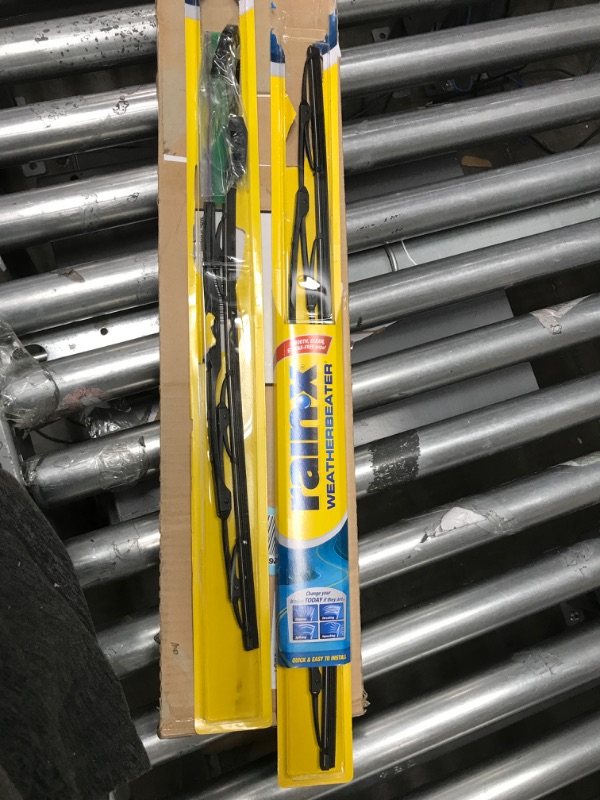 Photo 3 of Rain-X 820146 WeatherBeater All-Season OEM Quality Conventional Windshield Wiper Blade - 24" and 20" (Combo Pack) 24" and 20" Combo