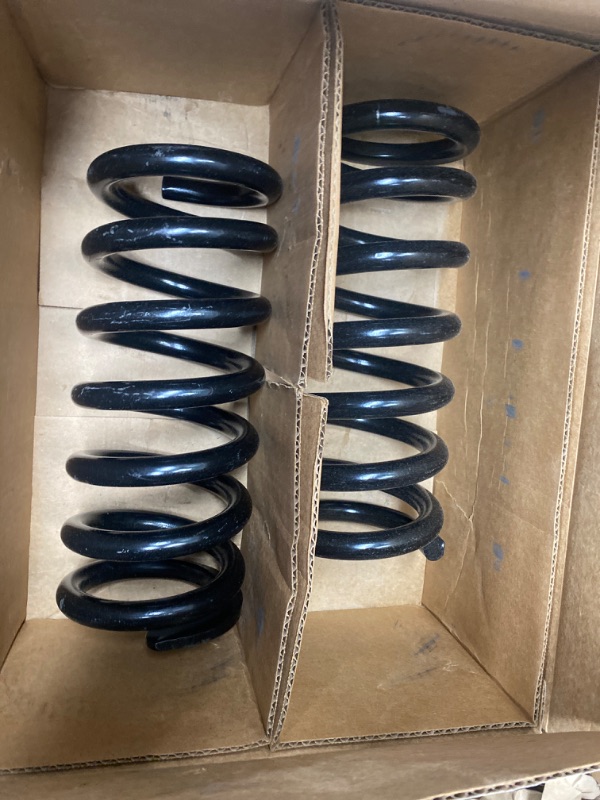 Photo 2 of MOOG 80098 Coil Spring Set