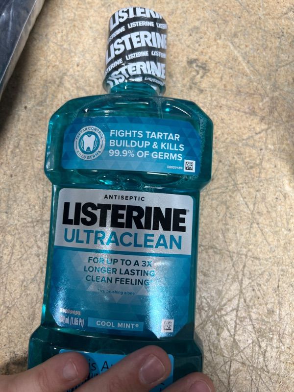 Photo 2 of Listerine Ultraclean Antiseptic Mouthwash for Gingivitis, Plaque & Tartar, Mint, 500 mL Cool Mint 16.9 Fl Oz (Pack of 1)