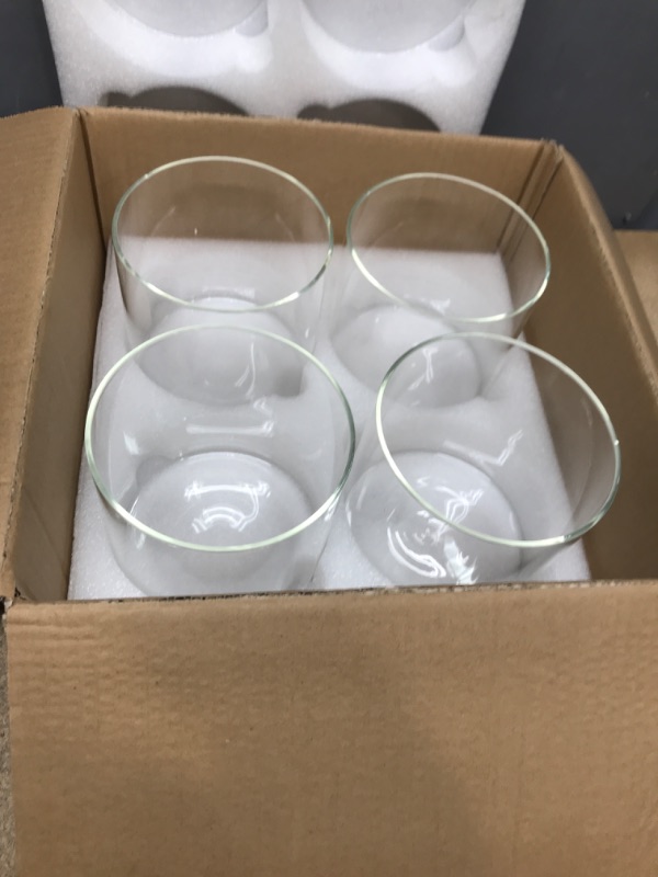Photo 1 of 4 Pcs Glass Cylinder Vase Bulk Tall Floating Candle Holders Centerpieces Vases Clear Flower Vase for Table Centerpieces Home Wedding Party Event Office Decorations (6 x 6 Inch)