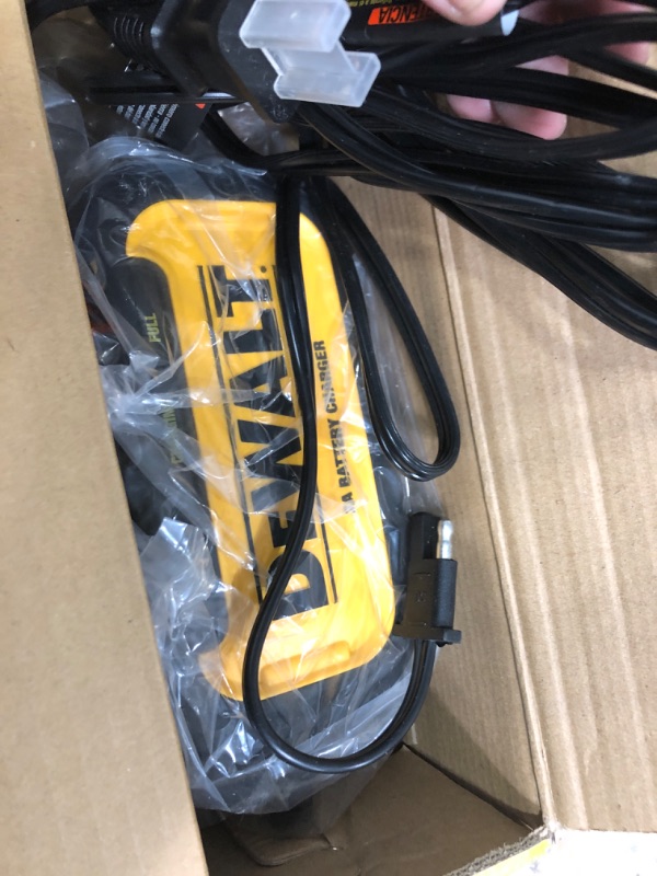 Photo 2 of DEWALT DXAEC2 DXAEC2 Professional 2-Amp Automotive Battery Charger and Maintainer