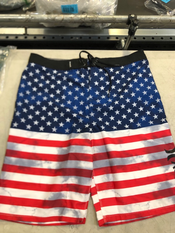 Photo 1 of BOYS SWIM SHORTS HURLEY SIZE 20/30