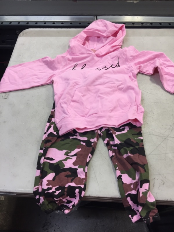 Photo 1 of GIRLS SIZE 3T TWO PIECE OUTFIT 