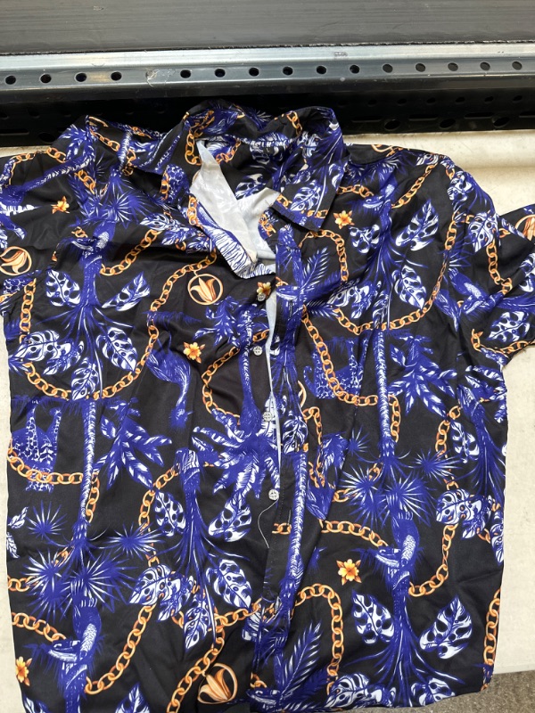 Photo 1 of  Size L ----Men's Luxury Casual Button Down Short Sleeve Hawaiian Shirt