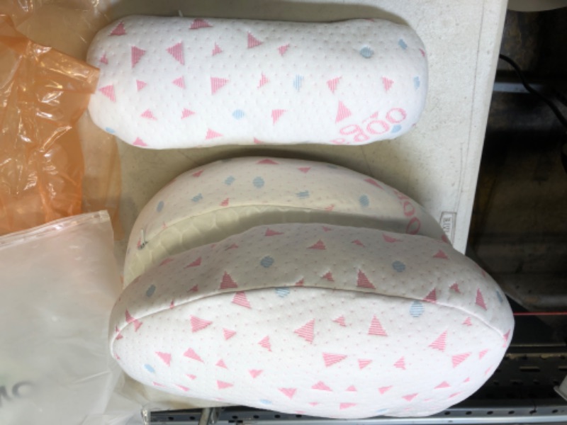 Photo 1 of freelance pillows