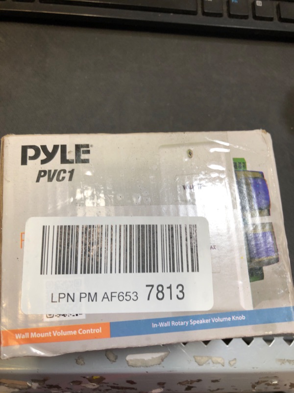 Photo 2 of Pyle Home Wall Mount Volume Control Knob-Flush In-Wall Plate Rotary Style Adjustment,20-20kHz Freq. Response Companion for Hi-Fi Four-Pair Speaker Selector w/ Audio & Video Compatibility, White -PVC1