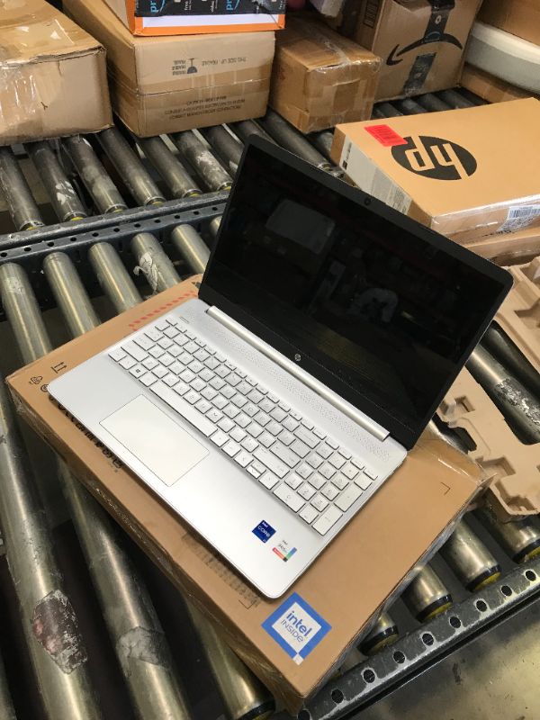 Photo 3 of HP Pavilion 15 Laptop, 12th Generation Intel Core i7-1255U Processor, 16 GB RAM, 512 GB SSD, 15.6" Full HD Display, Windows 11 Pro, Fingerprint Reader, Wi-Fi & Bluetooth, HD Webcam (15-eg2025nr 2022)