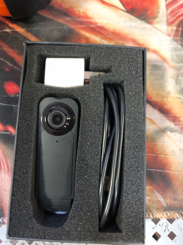 Photo 2 of Brathird Mini Body Camera 32GB Mini Spy Nanny Cam 1080P Hidden Body Camera with Night Vision 4H Auto overwrite 1000mA
