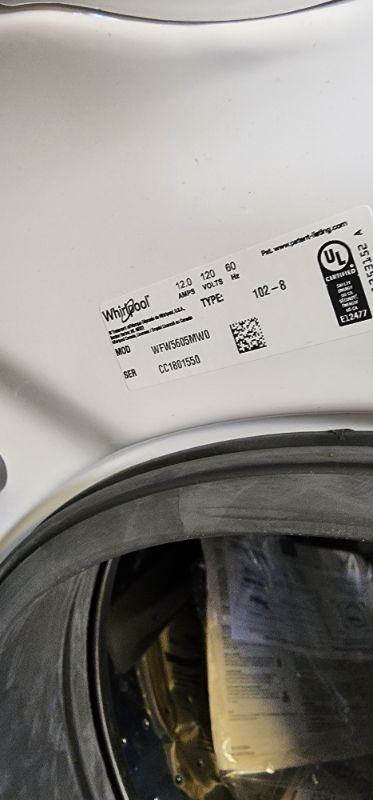 Photo 5 of Whirlpool 4.5-cu ft High Efficiency Stackable Steam Cycle Front-Load Washer (White)