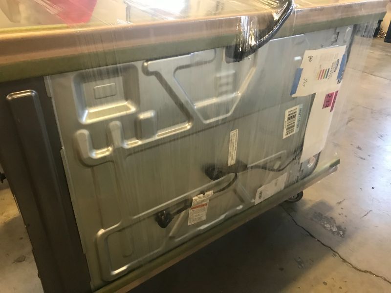 Photo 4 of FOR PARTS ONLY!!! WHIRLPOOL SMART CAPABLE W/LOAD AND GO 5.3-CU FT HIGH EFFICIENCY IMPELLER AND AGITATOR SMART TOP-LOAD WASHER (CHROME SHADOW) ENERGY STAR
MAJOR DAMAGE!!!
