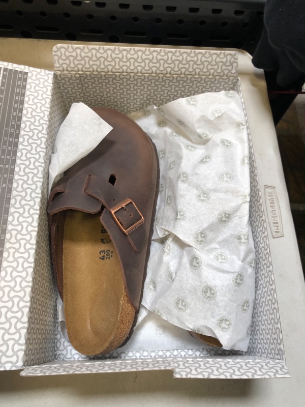 Photo 2 of Birkenstock Unisex Boston Sandals size 10