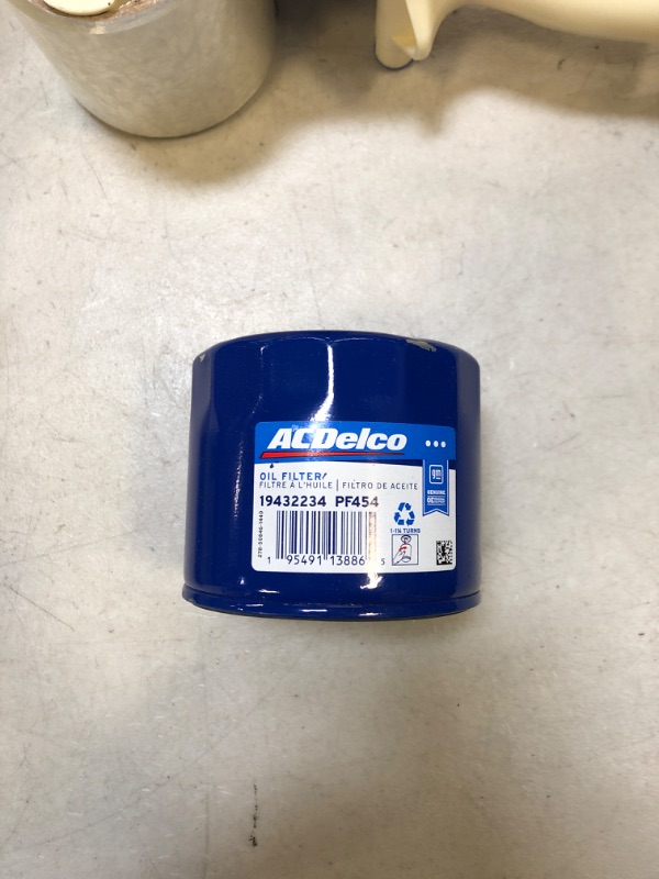 Photo 1 of ACDelco GM Original Equipment PF64 Engine Oil Filter