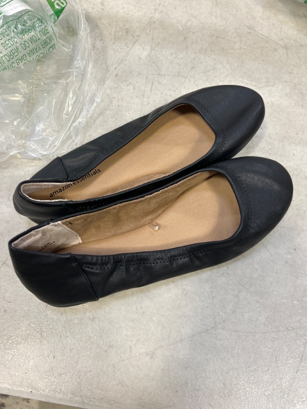 Photo 2 of  Essentials Women's Belice Ballet Flat 7 1/2 W
