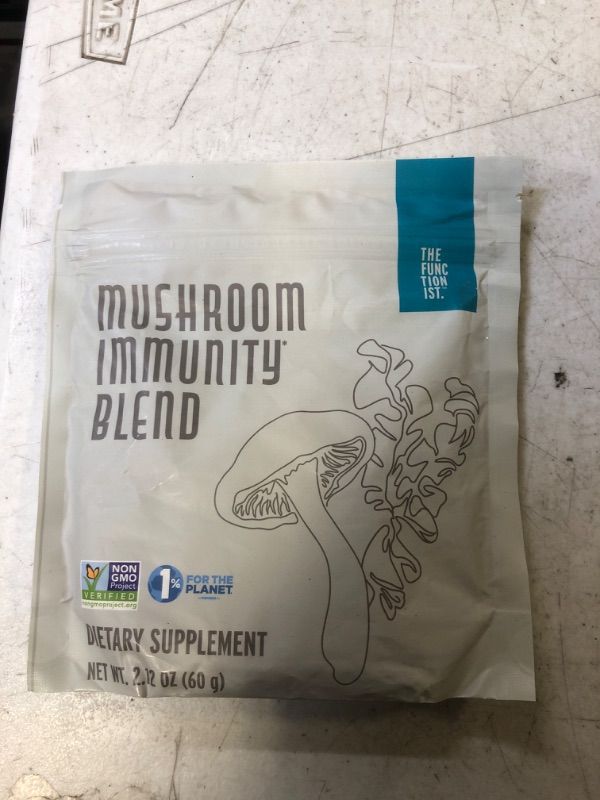 Photo 2 of The Functionist Mushroom Immunity Blend – Organic Mushroom Powder + Superfood Supplement for Gut and Immune Health – Mushroom, Seaweed, EpiCor Blend, 2.12 oz
EXP 09/04/23