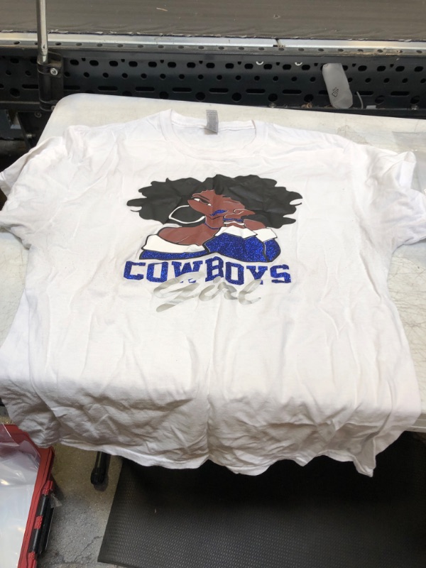 Photo 1 of Cowboys T-shirt size large