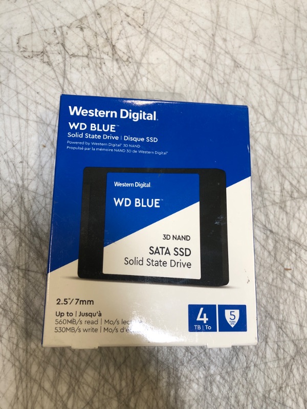 Photo 2 of Western Digital 4TB WD Blue 3D NAND Internal PC SSD - SATA III 6 Gb/s, 2.5"/7mm, Up to 560 MB/s - WDS400T2B0A
