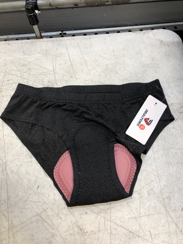 Photo 1 of DEALYORK PADDED CLYCLIMG UNDERWEAR- MEDIUM 