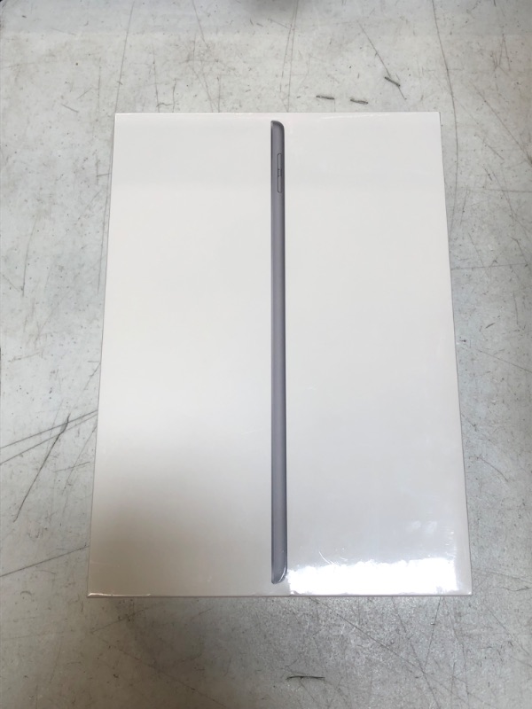 Photo 2 of Apple iPad 10.2-inch Wi-Fi 64GB (2021, 9th Generation) - Space Gray
