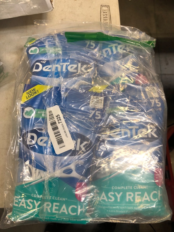 Photo 2 of DenTek Complete Clean Fresh Mint Angled Floss Picks 75 ea (Pack of 4) 75 Count (Pack of 4)