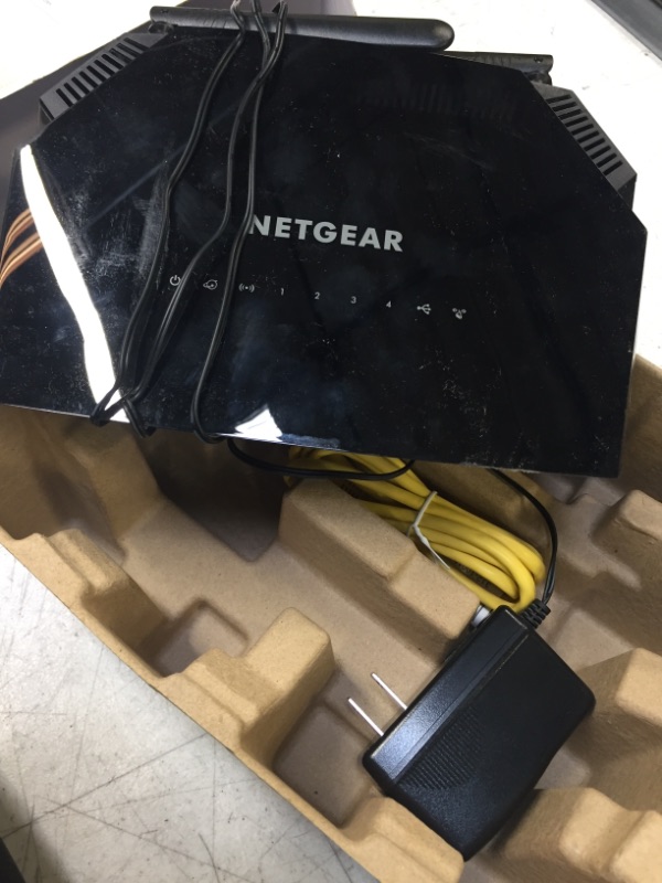 Photo 2 of NETGEAR WiFi Router (R6230) - AC1200 Dual Band Wireless Speed (up to 1200 Mbps) | Up to 1200 sq ft Coverage & 20 Devices | 4 x 1G Ethernet and 1 x 2.0 USB ports