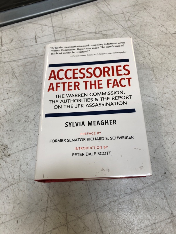 Photo 2 of Accessories after the fact Hardcover – January 1, 2017
