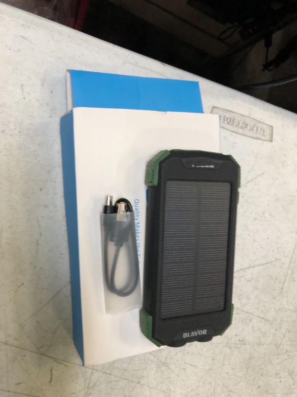 Photo 2 of BLAVOR Solar Power Bank, PD 18W QC3.0 Fast Charging 10W Wireless Charger 20000mAh Solar Powered Powerbank, Type C Input/Output, IPX5 Waterproof, Camping Flashlight, Compass, Carabiner(Dark Green)
