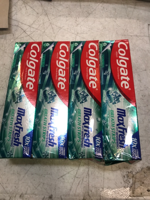 Photo 1 of Colgate Max Fresh With Mini Breath Strips Whitening Toothpaste, Clean Mint 6 ounces (Pack of 4)