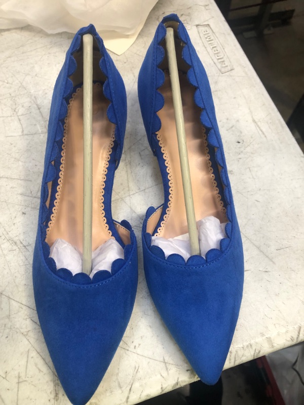 Photo 1 of CLOSED POINTED HEELS SIZE 6 