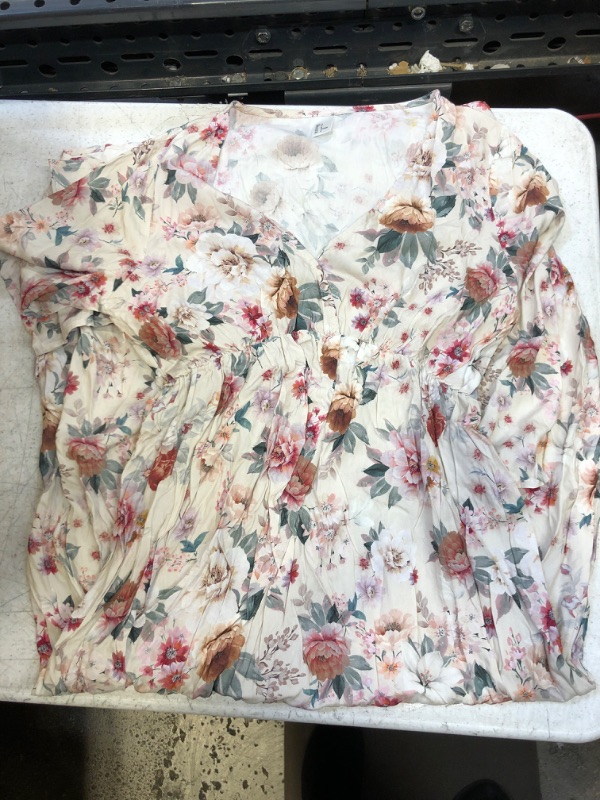 Photo 1 of FLORAL DRESS SIZE M