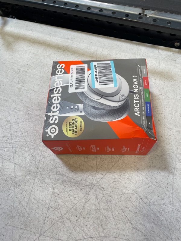 Photo 3 of NEW SteelSeries Arctis Nova 1 Multi-System Gaming Headset — Hi-Fi Drivers — 360° Spatial Audio — Comfort Design — Durable — Ultra Lightweight — Noise-Cancelling Mic — PC, PS5/PS4, Switch, Xbox - White Nova 1 White