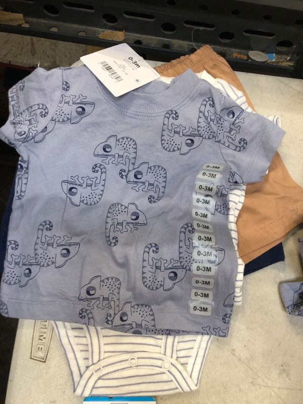 Photo 1 of Carter's 4 Piece Baby Pajamas
Size: 0-3M