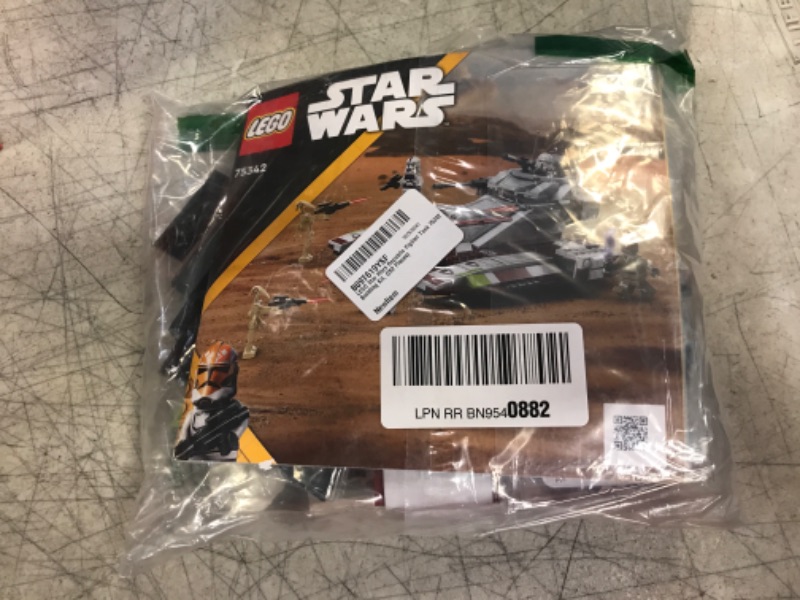 Photo 2 of LEGO Star Wars Republic Fighter Tank 75342 Building Kit, (262 Pieces)