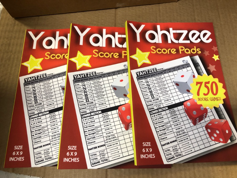 Photo 1 of 3pcs--Yahtzee Score Sheets: 750 Yahtzee Score Pads  6 x 9 in Paperback  
