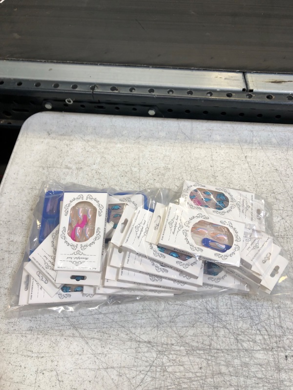 Photo 1 of 20 PACK PRESS ON NAIL KIT 