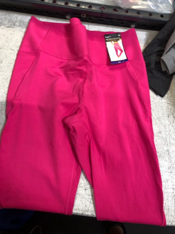 Photo 2 of GAP Fit Women's High Waisted 7/8 Side Pocket Compression Stretch Legging (Fuchsia Purple, XXL)
