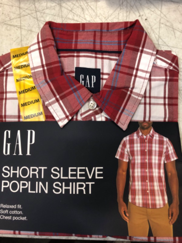 Photo 2 of GAP Relaxed Button Down Short Sleeve Poplin Shirt RED MEDIUM