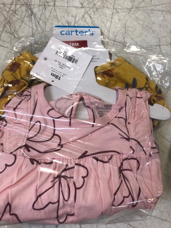 Photo 2 of Carters 4 Piece Set Girls 18 month